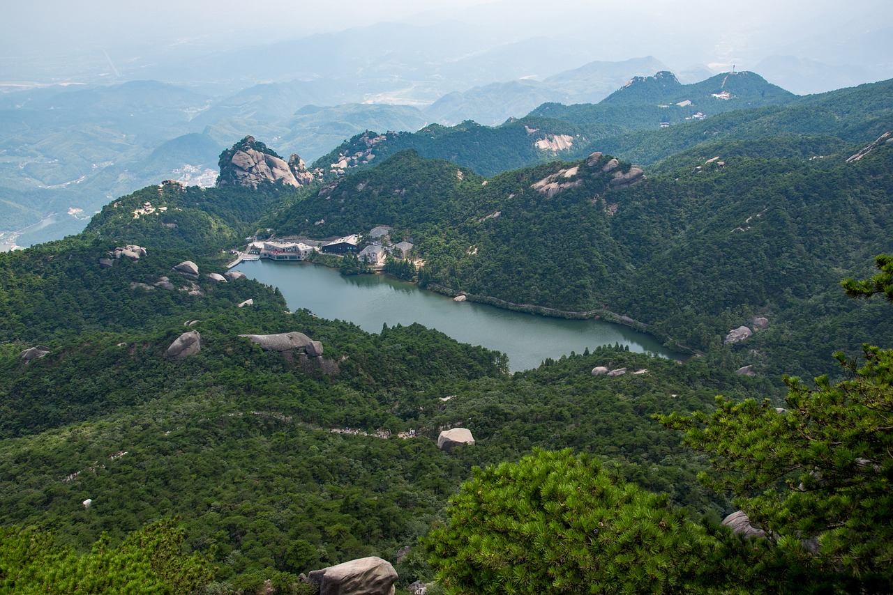 贵港高山大桥壮丽景观与工程奇迹的实拍图片展示